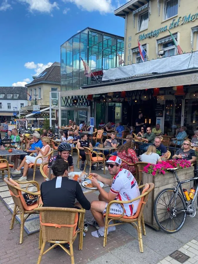 ***  Hotel Montagna Delmondo Valkenburg aan de Geul Nederland